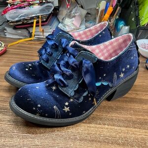 Irregular Choice Tipple lace up oxford sz43 blue velvet with glitter stars